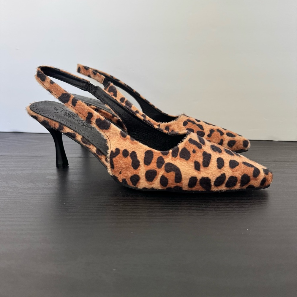Leopard Print Slingback Heels in Tan and Black
